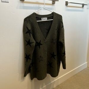 Military-look No Boundaries army green + black stars oversized cardigan